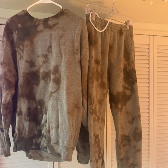 Matching tie dye set - Picture 4 of 5